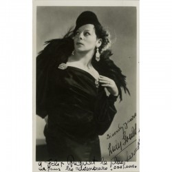 portrait photographique de Florence Gould, femme de lettres et salonnière américaine, s.d.