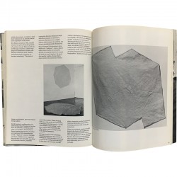 Richard Tuttle, Anti-Illusion: Procedures/Materials, Whitney Museum, 1969