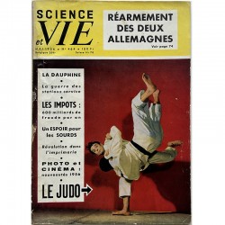 Yves Klein, Le Judo. Science et Vie, n° 464, Mai 1956