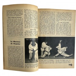 Science et vie sur le Judo, Yves Klein en couverture et à l'intérieur, 1956