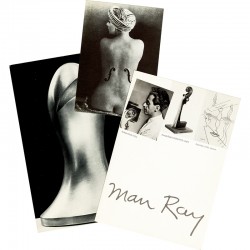 lot de 3 cartons d'invitation d'expositions de Man Ray, de 1972 et 1980