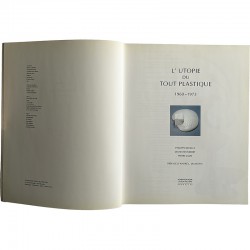 catalogue de l'exposition "L'utopie du tout plastique" devenu un ouvrage de référence