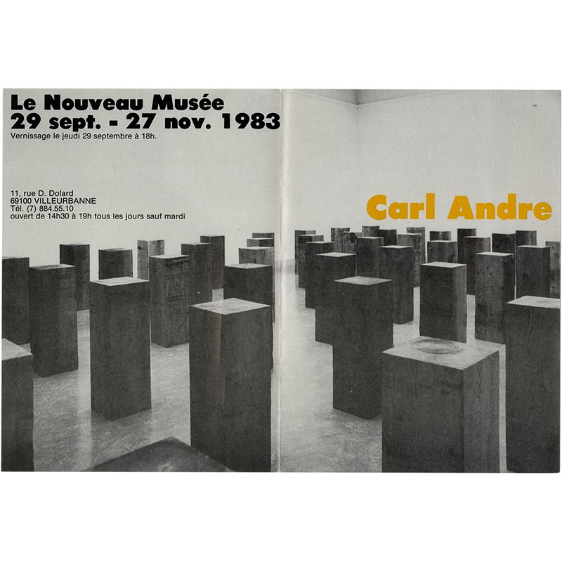 carton d'invitation de l'exposition de Carle Andre au Nouveau Musée, Villeurbanne, 1983