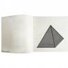 "Isometric Drawings" de l'artiste Sol LeWitt, exposé à la Paula Cooper Gallery, New York, 1982