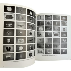 Christian Boltanski, Reconstitution, édité par les Éditions du Chêne (Paris) et Badischer Kunstverein (Karlsruhe), 1978