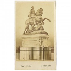 portrait-carte d'une statue équestre d'Angoulême par Maury et Debas