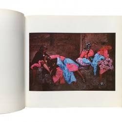 45 reproductions en couleurs des photographies d'Harry Gruyaert